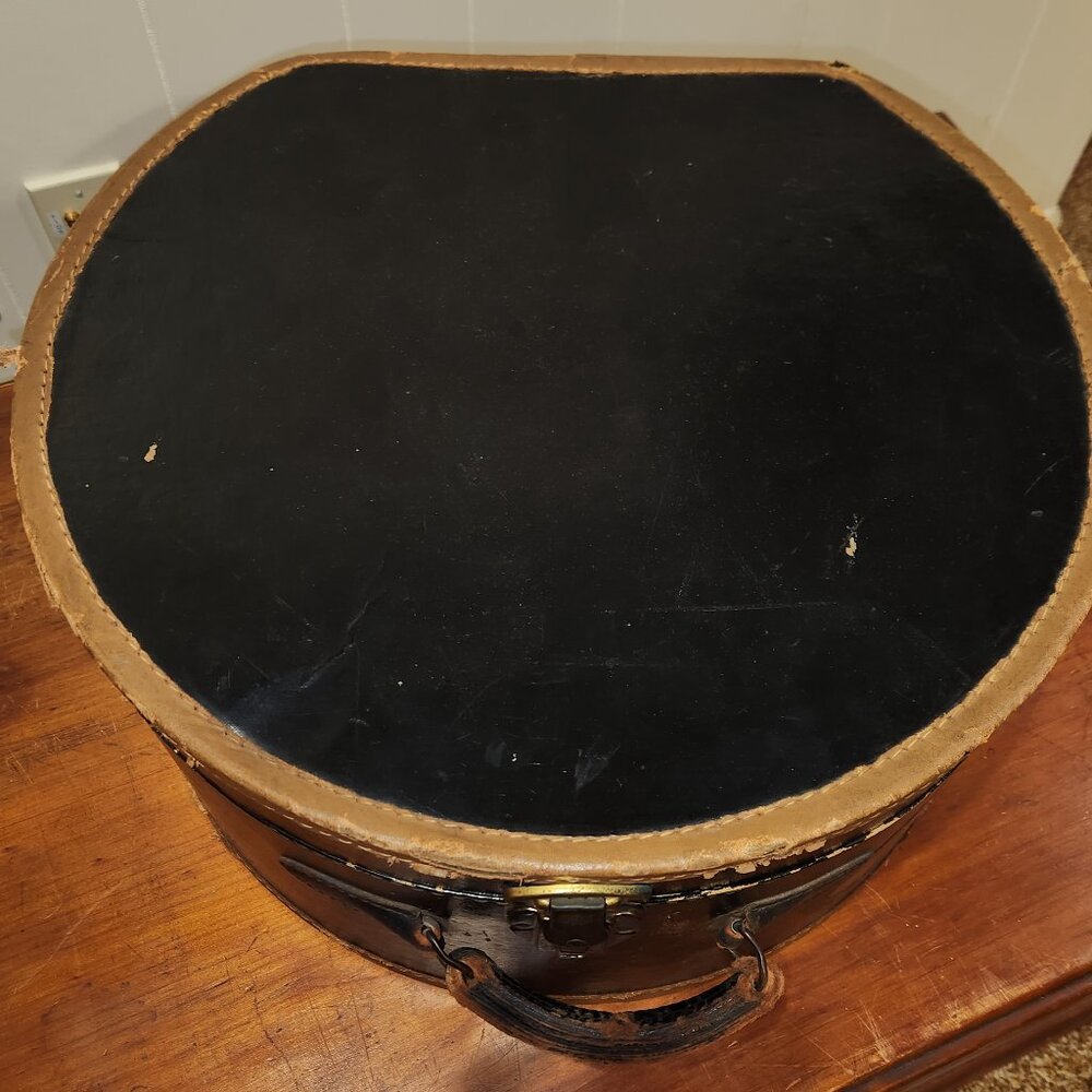 Vintage Lined Hat Box Train Case Leather Trim **AS IS** - Picture 7 of 16